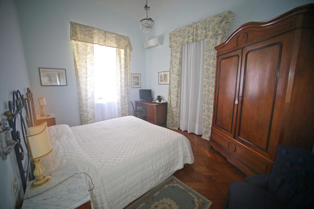 פסקרה Villa L'Aurora מראה חיצוני תמונה