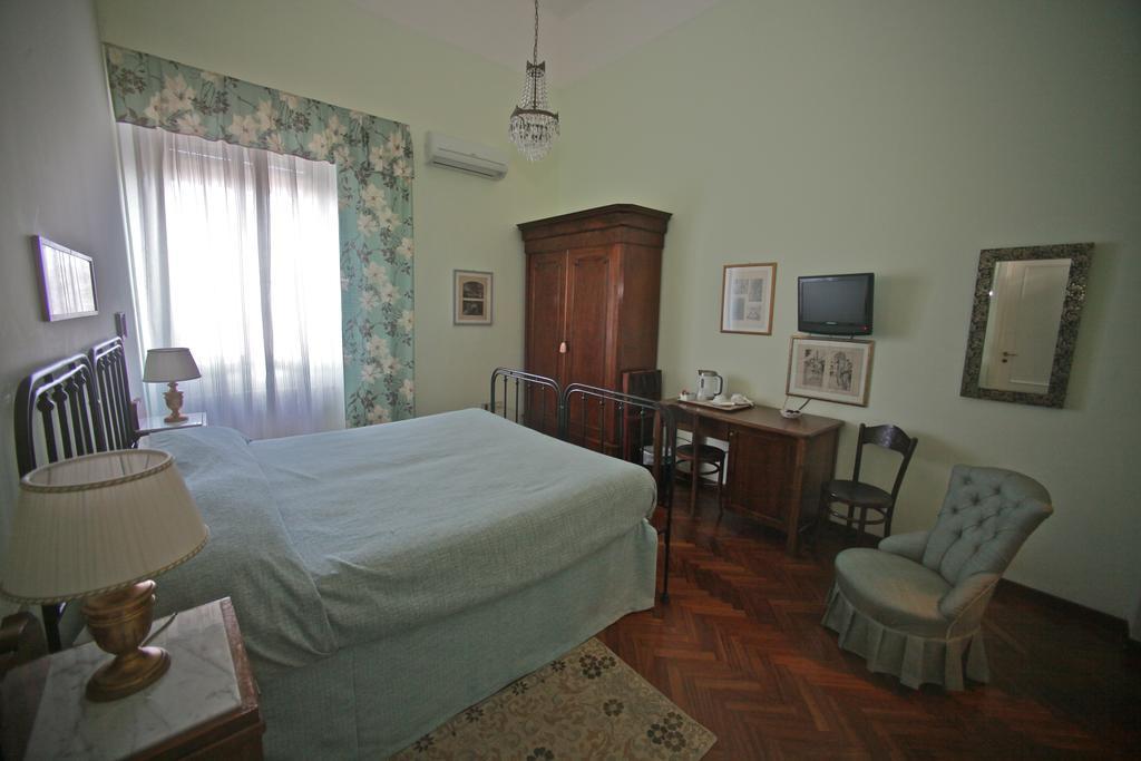 פסקרה Villa L'Aurora חדר תמונה