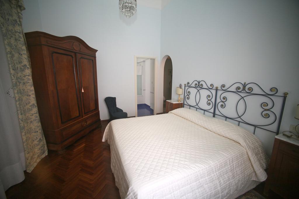 פסקרה Villa L'Aurora מראה חיצוני תמונה