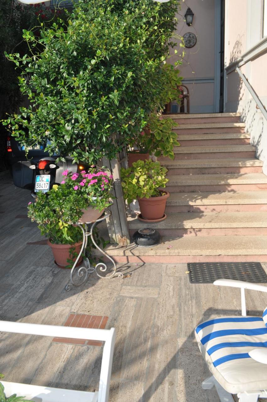 פסקרה Villa L'Aurora מראה חיצוני תמונה