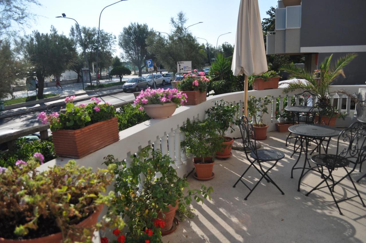 פסקרה Villa L'Aurora מראה חיצוני תמונה